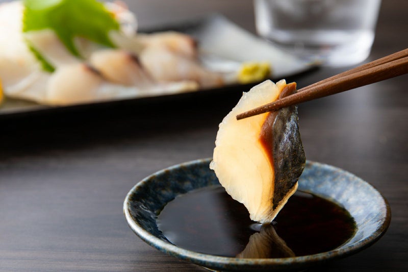 大分県産のブランド魚「関さば」を使用した刺身（関冷刺）3パックセットのイメージ画像。新鮮な関さばの刺身を冷凍でお取り寄せ、通販で購入。