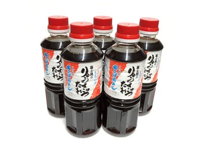 大分県の郷土料理「りゅうきゅう」用の特製タレ「富士見のりゅうきゅうたれ」の大容量パックまたは業務用容器の内容量画像。新鮮な魚介を漬け込むのに最適な、飲食店や家庭での大量使用に対応。