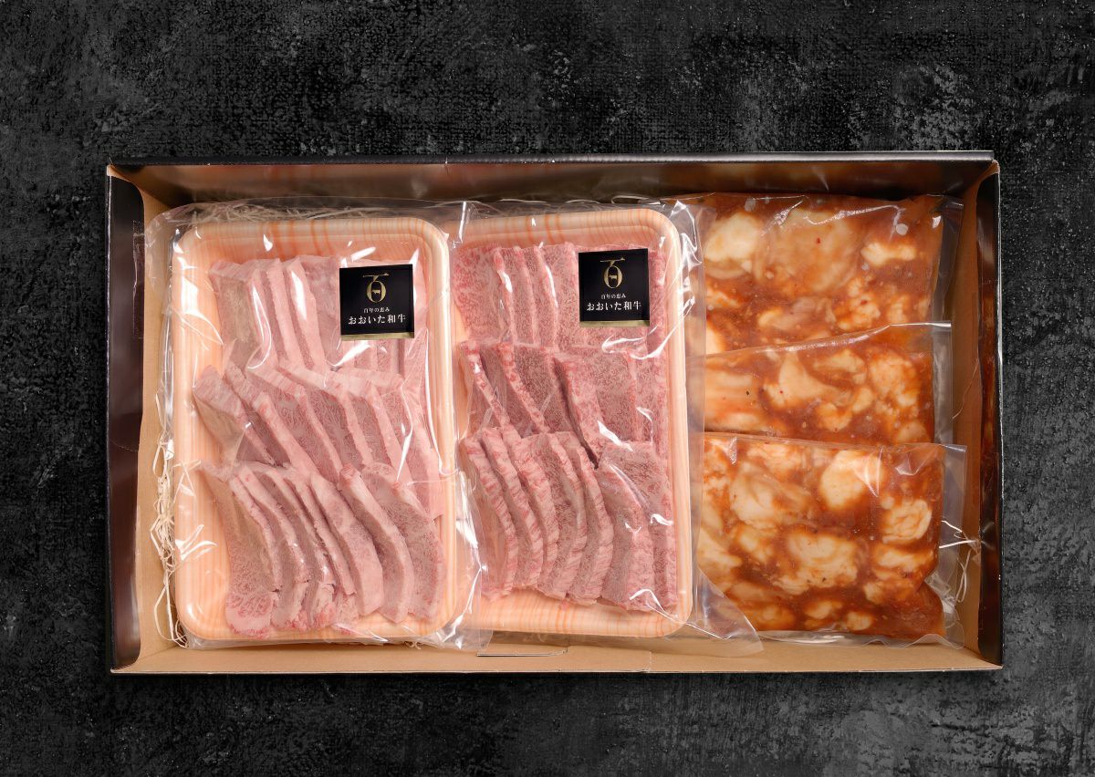 大分県のブランド牛「おおいた和牛」（食べ比べ用）と、味付け済み「国産ホルモン」がそれぞれパックに詰められた内容量画像。ご自宅で豪華な焼肉を堪能できる、お取り寄せセット。
