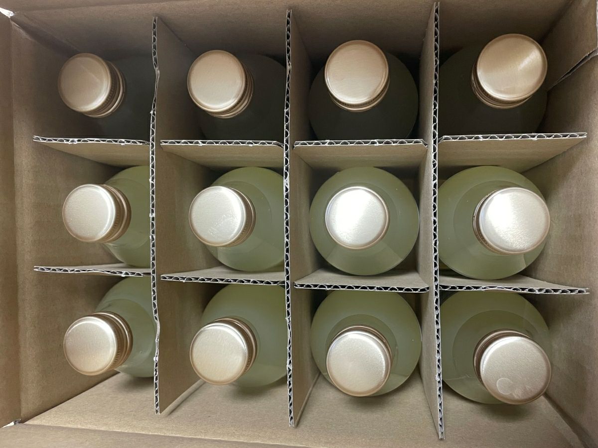 おおいた産みかん果汁を使用した「おっと大分しゅわっとサイダー」12本セットの画像。大分名物のサイダーをお取り寄せ、通販で。