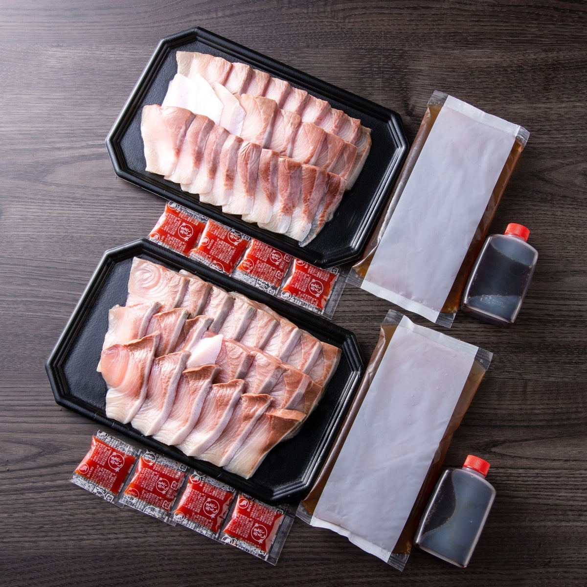 大分県産ブランド魚「かぼすぶり」の切り身を使ったしゃぶしゃぶセットの調理イメージ画像。冬季限定のかぼすぶりを産地直送でお取り寄せ、通販で鍋料理に。