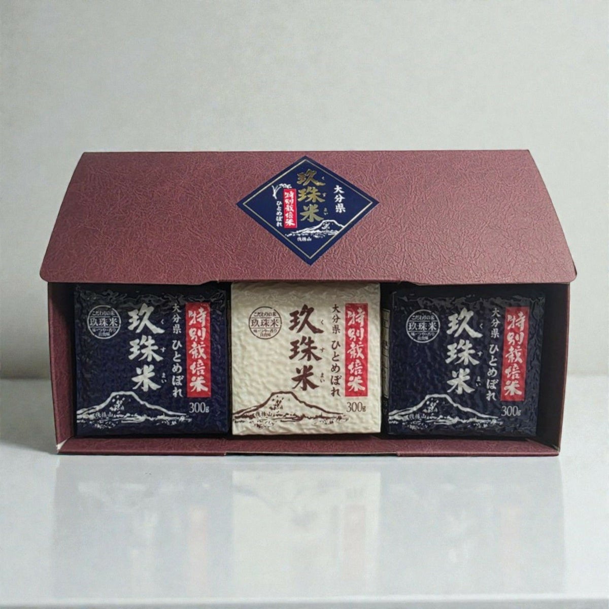 大分県玖珠町産の玖珠米（くすまい）真空パック3個セットの画像。少量ずつ新鮮な状態で食べれるお米を産地直送でお取り寄せ、通販で購入。